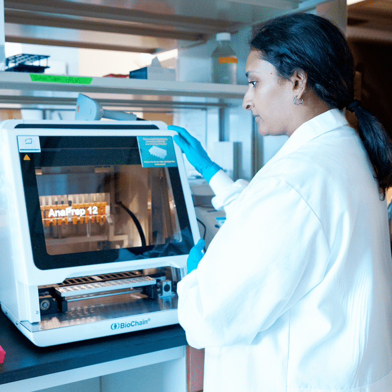 Faustina Jeyaraj in the lab