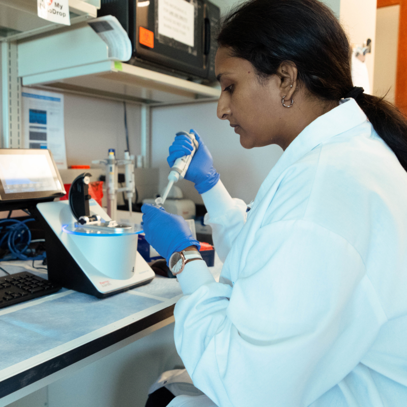 Faustina Jeyaraj in the lab